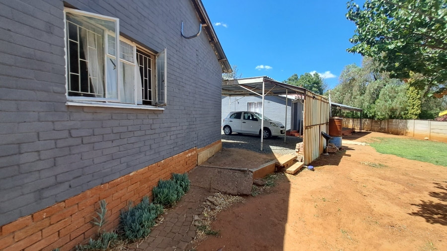 3 Bedroom Property for Sale in Uitsig Free State